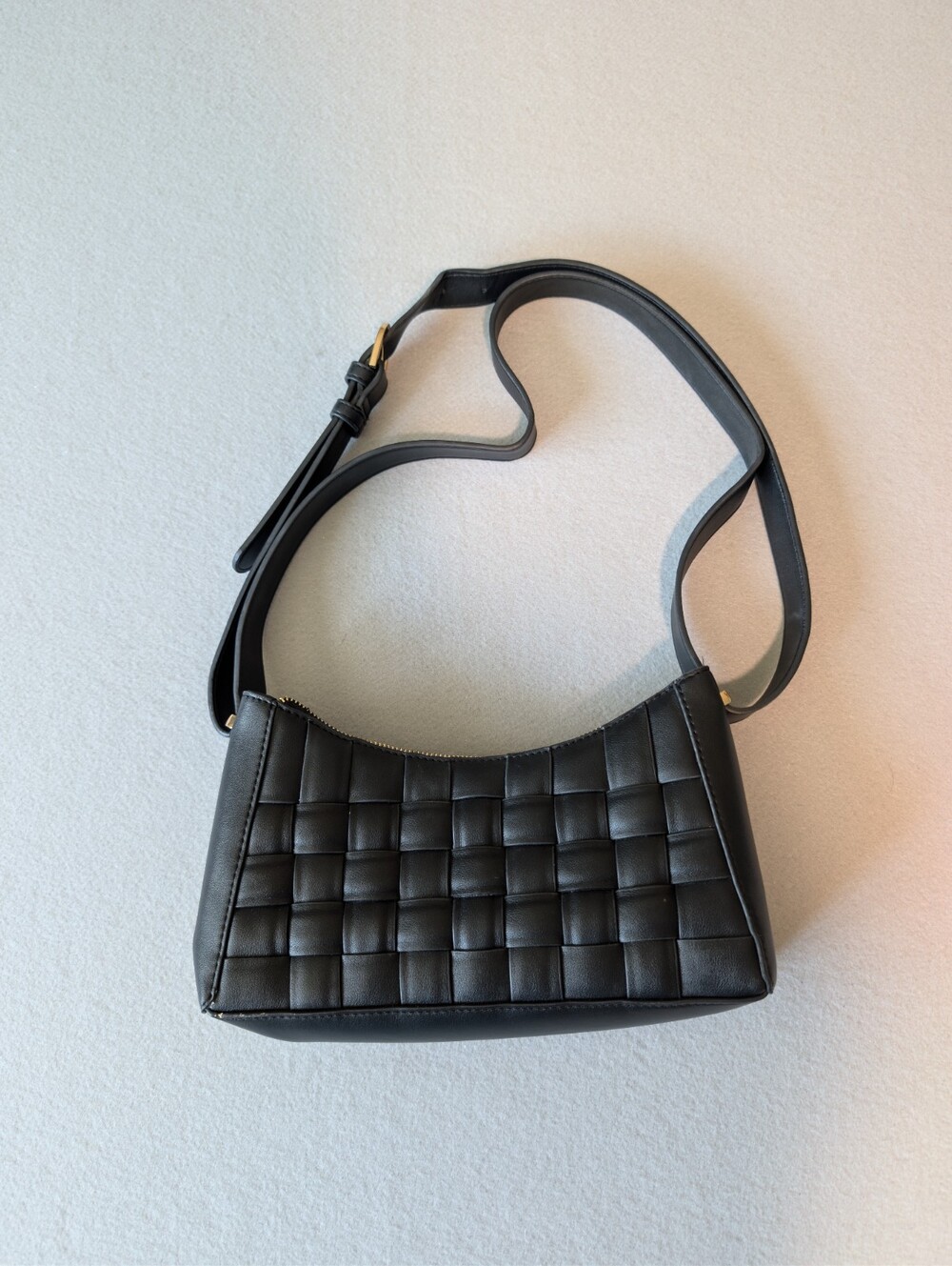 Black Quilted Faux Leather Convertible Shoulder Bag Purse Zipper Top Luxury Vibe